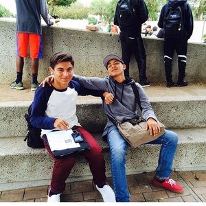 Meet your Posher, Tomas